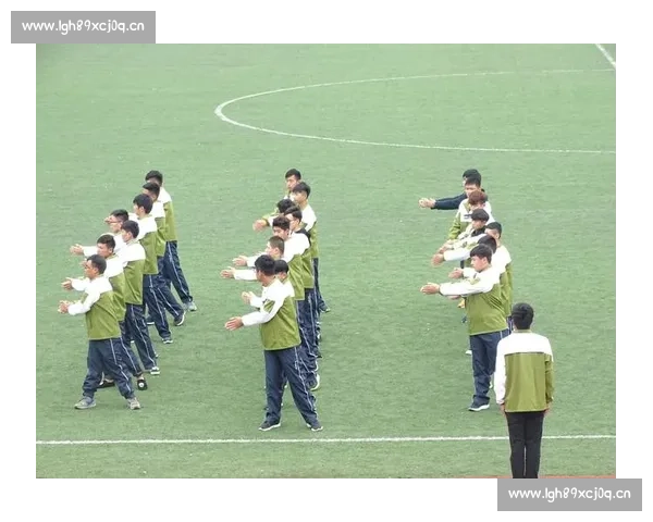 广播操比赛入场口号设计与一班团队精神展示分析