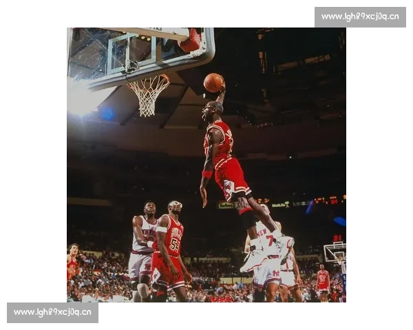 高清回放乔丹经典比赛瞬间 感受篮球传奇的无限魅力